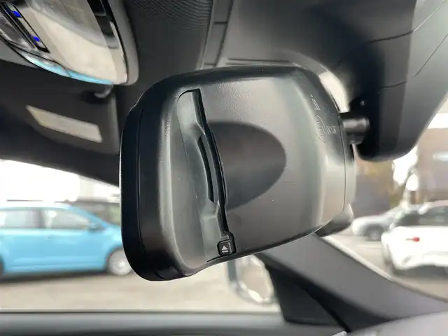 ＢＭＷ ５２３ｄ ツーリング Mスポーツ 新潟県 2018(平30)年 7.3万km 白 メモリナビ/フルセグテレビ/バックカメラ/アラウンドビューモニター/Bluetooth/ウィンカーミラー/オットマン/クルーズコントロール/プッシュスタート/ブラインドスポットモニター/コーナーセンサー/ブレーキホールド/電動パーキングブレーキ/全席シートヒーター/シートメモリー/運転助手席パワーシート/ETC/前後ドライブレコーダー/パワーバックドア/スペアキー1個