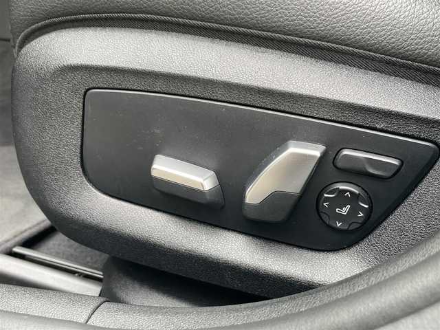 ＢＭＷ ５２３ｄ ツーリング Mスポーツ 新潟県 2018(平30)年 7.3万km 白 メモリナビ/フルセグテレビ/バックカメラ/アラウンドビューモニター/Bluetooth/ウィンカーミラー/オットマン/クルーズコントロール/プッシュスタート/ブラインドスポットモニター/コーナーセンサー/ブレーキホールド/電動パーキングブレーキ/全席シートヒーター/シートメモリー/運転助手席パワーシート/ETC/前後ドライブレコーダー/パワーバックドア/スペアキー1個