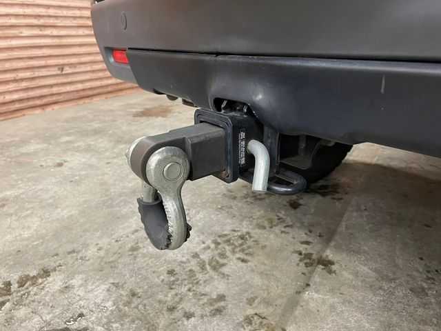 トヨタ ＦＪクルーザー ファイナルエディション 道北・旭川 2017(平29)年 5.5万km ベージュ AIS検査済み/【2409038918】/17AW FJクルーザー純正/Bratオリジナルホイールキャップ（社外）/トーヨー　オープンカントリーR/T/ヒッチメンバー/US仕様Rナンバー移設（社外）/TRDマフラー（社外）/ラバーフェンダー（社外）/チューブサイドステップ（社外）/ビルシュタインショック（2インチアップ）（社外）/A-TRAC/純正ラバーマット/社外パーツ取り付けあり