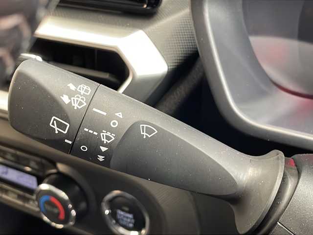日産 ノート e－パワー メダリスト Bアロー 岐阜県 2019(令1)年 5.9万km シャイニングブルー/スーパーブラック 2トーン 純正ナビ(地図SD欠 チェック未)/アラウンドビューモニター/デジタルルームミラー/エマージェンシーブレーキ/車線逸脱警報/コーナーセンサー/レーダークルーズコントロール/横滑り防止装置/クリアランスソナー/ドライブレコーダー/ETC2.0/LEDヘッドライト/オートライト/ハーフレザーシート/純正アルミホイール/純正フロアマット/プッシュスタート/スマートキー