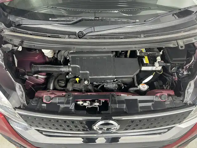 日産 デイズ ルークス ハイウェイスター Gターボ 佐賀県 2020(令2)年 6.8万km スパークリングレッド/ブラック 純正7インチナビ/Bluetooth/CD/DVD/フルセグTV/衝突被害軽減装置/両側パワースライドドア/全周囲カメラ/ETC/前方ドライブレコーダー/クルーズコントロール/クリアランスソナー/踏み間違い防止アシスト/車線逸脱警報/LEDヘッドライト/オートライト/オートマチックハイビーム/サンシェード/純正15インチアルミホイール/インテリジェントキー/プッシュエンジンスターター