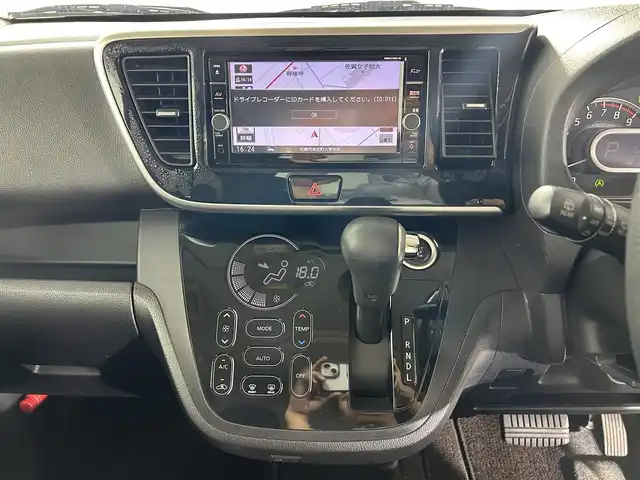日産 デイズ ルークス ハイウェイスター Gターボ 佐賀県 2020(令2)年 6.8万km スパークリングレッド/ブラック 純正7インチナビ/Bluetooth/CD/DVD/フルセグTV/衝突被害軽減装置/両側パワースライドドア/全周囲カメラ/ETC/前方ドライブレコーダー/クルーズコントロール/クリアランスソナー/踏み間違い防止アシスト/車線逸脱警報/LEDヘッドライト/オートライト/オートマチックハイビーム/サンシェード/純正15インチアルミホイール/インテリジェントキー/プッシュエンジンスターター
