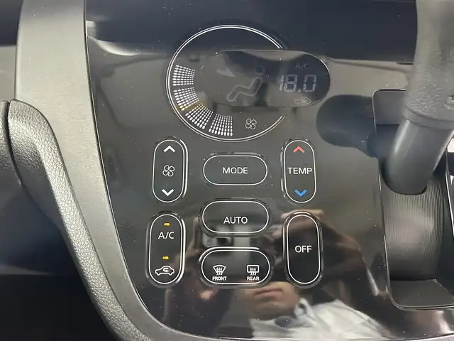 日産 デイズ ルークス ハイウェイスター Gターボ 佐賀県 2020(令2)年 6.8万km スパークリングレッド/ブラック 純正7インチナビ/Bluetooth/CD/DVD/フルセグTV/衝突被害軽減装置/両側パワースライドドア/全周囲カメラ/ETC/前方ドライブレコーダー/クルーズコントロール/クリアランスソナー/踏み間違い防止アシスト/車線逸脱警報/LEDヘッドライト/オートライト/オートマチックハイビーム/サンシェード/純正15インチアルミホイール/インテリジェントキー/プッシュエンジンスターター