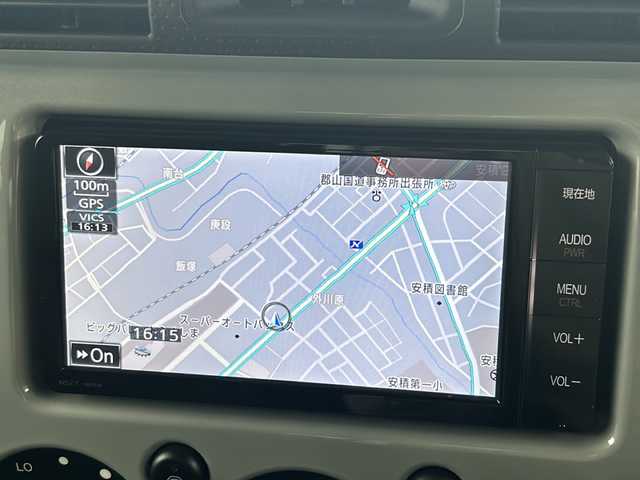 トヨタ ＦＪクルーザー 福島県 2015(平27)年 6.9万km セメントグレーM/ホワイト 純正ナビゲーション/型番：NSZT-W64/【CD/SD/BT/TV】/バックカメラ/ドライブレコーダー/ETC/ヒッチメンバー/純正フロアマット/ドアバイザー