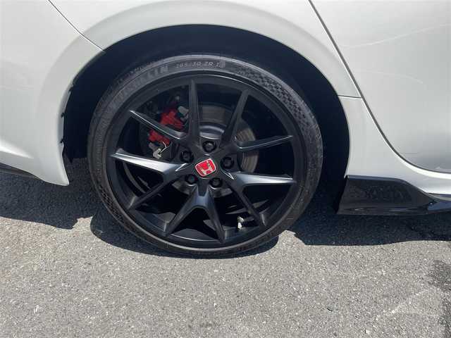 ホンダ シビック タイプR 神奈川県 2024(令6)年 0.9万km 白