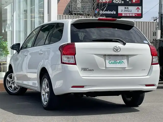 トヨタ カローラ フィールダー 1．5X 道央・札幌 2014(平26)年 8.7万km スーパーホワイトⅡ ・４WD/・寒冷地仕様/・社外ナビ/　CD＆USB＆TV/・バックカメラ/・ワイパー熱線/・電動格納ミラー/・ETC/・鉄ホイール＆冬タイヤ積込/・社外エンジンスターター/・純正フロアマット/・ウィンカーミラー/・リモコンキー/・カーテンエアバック