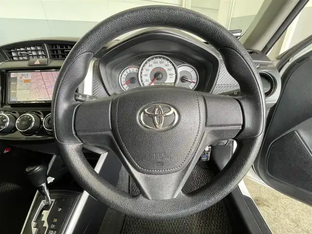 トヨタ カローラ フィールダー 1．5X 道央・札幌 2014(平26)年 8.7万km スーパーホワイトⅡ ・４WD/・寒冷地仕様/・社外ナビ/　CD＆USB＆TV/・バックカメラ/・ワイパー熱線/・電動格納ミラー/・ETC/・鉄ホイール＆冬タイヤ積込/・社外エンジンスターター/・純正フロアマット/・ウィンカーミラー/・リモコンキー/・カーテンエアバック