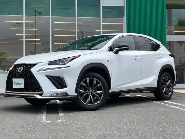 レクサス ＮＸ 300 Fスポーツ 静岡県 2018(平30)年 5.2万km ホワイトノーヴァガラスフレーク エンジンスタートボタン/パワーステアリング/パワーウィンドウ/保証書/取扱説明書/記録簿/MTモード付きAT/100V充電/アイドリングストップ/スマートキー/オートエアコン/クルーズコントロール/ETC2.0/USB入力端子/全方位カメラ/純正ナビ（CD.BT.フルセグ）/サンルーフ/電動リアゲート/ドライブレコーダー前後/D席N席パワーシート/D席N席シートヒーター/D席N席エアシート/レザーシート/純正フロアマット/純正18インチアルミホイール/ABS/横滑り防止装置/コーナーセンサー前後/レーンキープアシスト/オートライト/オートマチックハイビーム/W+サイトエアバック/衝突軽減システム/カーテンエアバック/ステアリングヒーター/BSM
