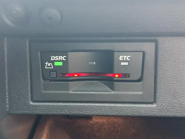 フォルクスワーゲン ゴルフ TSI ハイライン BMテクノ 島根県 2015(平27)年 8万km シルバー 純正ナビ　/フルセグＴＶ　/ＤＶＤ再生　/Ｂｌｕｅｔｏｏｔｈ接続　/前方ドライブレコーダー/ビルトインETC/バックカメラ/アダプティブクルーズコントロール　/オートブレーキホールド/衝突軽減ブレーキ/レーンアシスト　/パドルシフト/横滑り防止装置　/アイドリングストップ/スマートキー　/プッシュスタート　/純正17インチＡＷ　/純正フロアマット