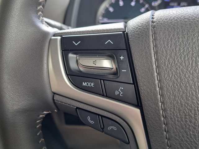 トヨタ ランドクルーザー プラド TX Lパッケージ 大阪府 2021(令3)年 2.5万km ホワイトパールクリスタルシャイン /禁煙車//モデリスタエアロ(F.R)//ムーンルーフ//オプション19インチアルミホイール//アルパイン9インチナビ/・CD・DVD・FM・AM・SD・BT・フルセグTV//ニュートラルベージュ本革シート//シートヒーター・エアシート//ルーフレールブラック//レーダークルーズコントロール//LDA//LEDヘッドライト//オートマチックハイビーム//ヘッドランプクリーナー//保証書//取扱説明書//スペアキー