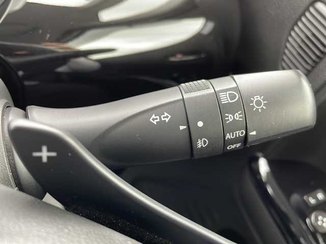 スズキ スペーシア カスタム HYBRID XS ターボ 岩手県 2018(平30)年 2.3万km ピュアホワイトP ヘッドアップディスプレイ/純正8ナビ/AM/FM/CD/Bluetooth/フルセグTV/バックカメラ/全方位カメラ/ETC/両側パワースライドドア/クルーズコントロール/衝突被害軽減ブレーキ/レーンキープアシスト/横滑り防止装置/コーナーセンサー/アイドリングストップ/シートヒーター/オートライト/LEDヘッドライト/フォグランプ/スマートキー/プッシュスタート/電動格納ミラー/純正15インチAW/純正フロアマット/保証書/取扱説明書