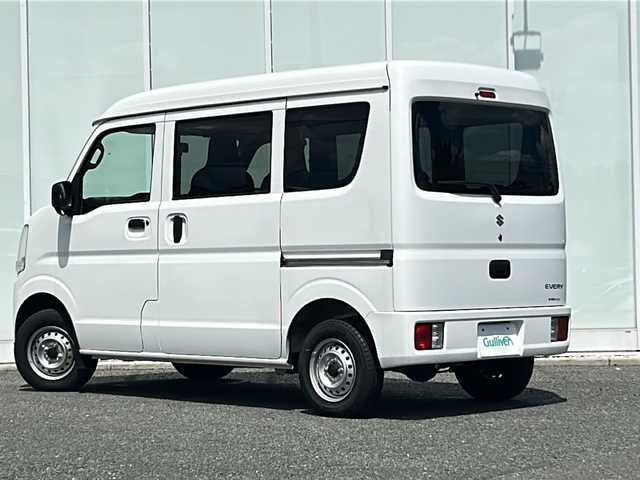 スズキ エブリイ PA 福岡県 2024(令6)年 1.2万km スペリアホワイト ・両側イージースライドドア/・FM/AM/・オートライト/・ヘッドライトレベライザー/・純正フロアマット/・横滑り防止装置/・アイドリングストップ/・取扱説明書/・スペアキー