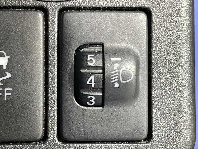 ダイハツ ウェイク D 広島県 2016(平28)年 3.5万km ブルーメタリック 禁煙/社外ナビ/・ＣＤ／ＤＶＤ再生機能/アイドリングストップ/両側スライドドア/スペアキー/フォグランプ/横滑り防止/ヘッドライトレベライザー/純正フロアマット/パワーステアリング　パワーウィンドウ