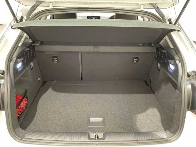 アウディ Ｑ２ 1．0 TFSI スポーツ 新潟県 2018(平30)年 3.1万km アイビスホワイト セーフティパッケージ/・サイドアシスト/・アクティブレーンアシスト/・トラフィックジャムアシスト/・ハイビームアシスト/ベーシックパッケージ/・デラックスオートマチックエアコンディショナー/・レイン/ライトセンサー/・アウディプレセンスフロント/コンビニエンスパッケージ/・アドバンストキーシステム/・アウディパーキングシステム/LEDライトパッケージ/・LEDヘッドライト/・ライティングパッケージ/純正HDDナビ/・TV/FM/AM/Bluetooth/バックカメラ/シートヒーター/ＥＴＣ2.0/アダプティブクルーズコントロール/EPB　（エレクトロメカニカル パーキングブレーキ）