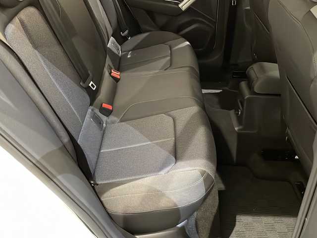 アウディ Ｑ２ 1．0 TFSI スポーツ 新潟県 2018(平30)年 3.1万km アイビスホワイト セーフティパッケージ/・サイドアシスト/・アクティブレーンアシスト/・トラフィックジャムアシスト/・ハイビームアシスト/ベーシックパッケージ/・デラックスオートマチックエアコンディショナー/・レイン/ライトセンサー/・アウディプレセンスフロント/コンビニエンスパッケージ/・アドバンストキーシステム/・アウディパーキングシステム/LEDライトパッケージ/・LEDヘッドライト/・ライティングパッケージ/純正HDDナビ/・TV/FM/AM/Bluetooth/バックカメラ/シートヒーター/ＥＴＣ2.0/アダプティブクルーズコントロール/EPB　（エレクトロメカニカル パーキングブレーキ）