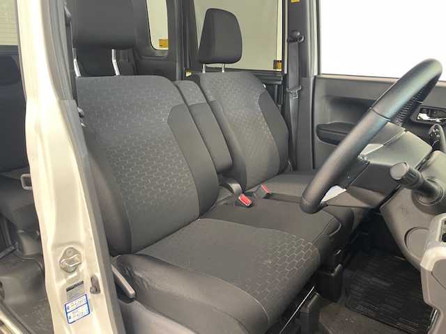 ダイハツ ウェイク G ターボ リミテッド SAⅢ 宮城県 2018(平30)年 8.9万km パールホワイトⅢ ターボ/4WD/スマートアシスト/社外SDナビ/（型番：CN-RE04WD)/・バックカメラ/・フルセグTV/Bluetooth/CD/DVD/・USB入力端子/・ETC/フリップダウンモニター/両側パワースライドドア/後方コーナーセンサー/プッシュスタート/・スマートキー/横滑り防止装置/ベンチシート/・フルフラットシート/・シートヒーター（運転席）/リヤシートサンシェード/LEDヘッドライト/・オートライト/・オートマチックハイビーム/・フォグランプ/社外アルミホイール/純正フロアマット