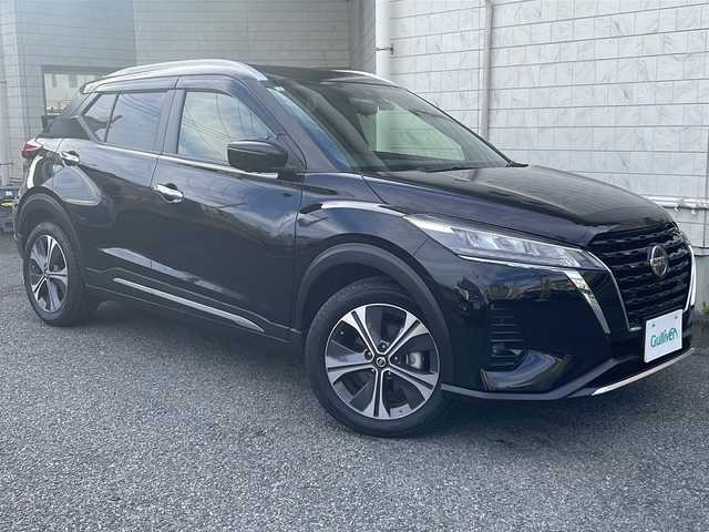 日産 キックス X ツートーンインテリアED 神奈川県 2021(令3)年 6.4万km ピュアブラック ワンオーナー/純正ディーラーナビ/(CD/DVD/SD/USB/BT/ワンセグTV)/全方位カメラ/プロパイロット/衝突被害軽減ブレーキ/レーンキープアシスト/クリアランスソナー/オートハイビーム/レーダークルーズコントロール/合皮シート/D/N席シートヒーター/ステアリングヒーター/デジタルインナーミラー/ルーフレール/ETC/前方ドライブレコーダー/純正フロアマット/純正ドアバイザー/ISOFIX/冬タイヤ積込/スペアキー×1/保証書/取扱説明書