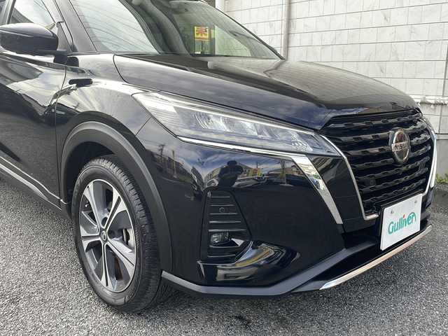 日産 キックス X ツートーンインテリアED 神奈川県 2021(令3)年 6.4万km ピュアブラック ワンオーナー/純正ディーラーナビ/(CD/DVD/SD/USB/BT/ワンセグTV)/全方位カメラ/プロパイロット/衝突被害軽減ブレーキ/レーンキープアシスト/クリアランスソナー/オートハイビーム/レーダークルーズコントロール/合皮シート/D/N席シートヒーター/ステアリングヒーター/デジタルインナーミラー/ルーフレール/ETC/前方ドライブレコーダー/純正フロアマット/純正ドアバイザー/ISOFIX/冬タイヤ積込/スペアキー×1/保証書/取扱説明書