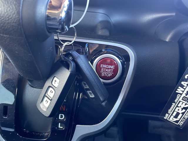 ホンダ Ｎ ＢＯＸ カスタム G Lパッケージ 福島県 2016(平28)年 8.2万km プレミアムベルベットパープル・パール 4WD バックモニター ワンセグTV ETC 横滑り防止 オートライト 純正HIDライト 純正アルミホイール シートヒーターD＋N席 片側パワースライドドア スマートキー