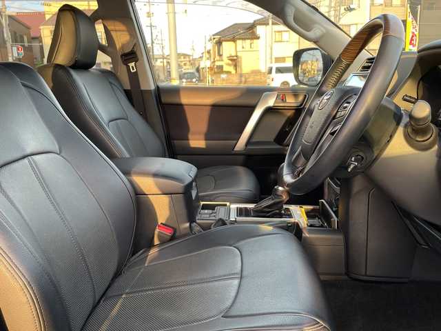 トヨタ ランドクルーザー プラド TX 石川県 2021(令3)年 1.9万km ブラック ４ＷＤ　社外９型ナビ　フルセグＴＶ　バックカメラ　ＬＥＤヘッドライト　ＥＴＣ　シートカバー　トヨタセーフティセンス　レーダークルーズ　クリアランスソナー　スペアタイヤ