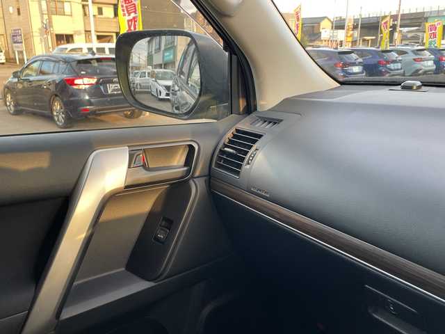 トヨタ ランドクルーザー プラド TX 石川県 2021(令3)年 1.9万km ブラック ４ＷＤ　社外９型ナビ　フルセグＴＶ　バックカメラ　ＬＥＤヘッドライト　ＥＴＣ　シートカバー　トヨタセーフティセンス　レーダークルーズ　クリアランスソナー　スペアタイヤ