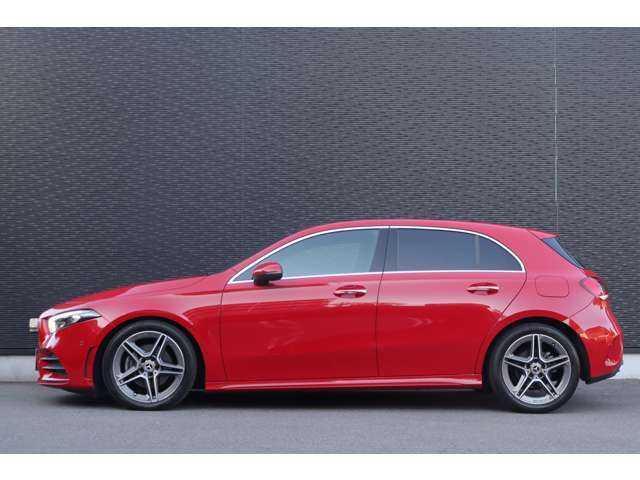 メルセデス・ベンツ Ａ１８０ AMGライン 大分県 2020(令2)年 2.1万km ジュピターレッド ワンオーナー/アダプティブクルーズコントロール/ブラインドスポットモニター/純正ナビ/ＣａｒＰｌａｙ/地デジ/Bluetooth/ワイヤレス充電/バックカメラ/ハーフレザー/シートヒーター/パワーシート/ＬＥＤヘッドライト/オートハイビーム/純正１８インチＡＷ/ＥＴＣ