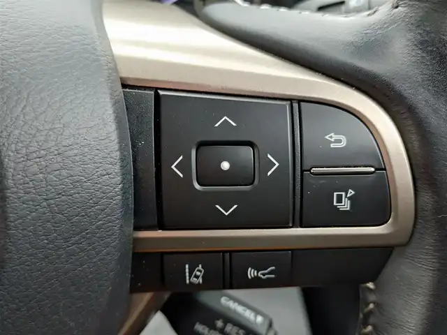 レクサス ＲＸ 450h バージョンL 和歌山県 2019(令1)年 3.2万km ディープブルーマイカ サンルーフ/純正ナビ/パノラミック/プリクラッシュセーフティ/HUD/PKSD/BSM/クリアランスソナー/横滑り防止装置/衝突被害軽減ブレーキ/クルーズコントロール/パドルシフト/純正ドライブレコーダー/置くだけ充電/パワーシート/電動リアゲート/ステアリングヒーター/シートヒーター/エアシート/三眼LED/オートライト/オートハイビーム/フォグランプ/純正アルミホイール