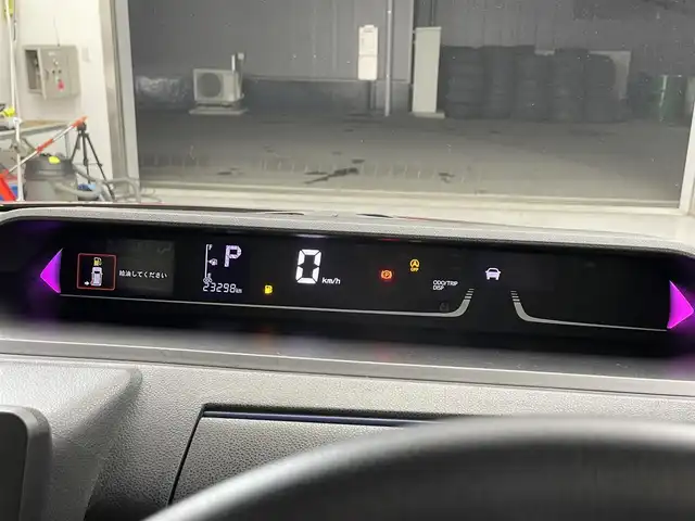 ダイハツ タント カスタム RS スタイルセレクション 滋賀県 2021(令3)年 2.4万km ファイアークォーツレッドM 純正7インチナビ/【Bluetooth/CD/DVD/フルセグTV】/ハーフレザーシート/両側パワースライドドア/全方位カメラ/追従クルーズコントロール/クリアランスソナー/LEDヘッドライト/オートマチックハイビーム/レーンキープアシスト/衝突被害軽減ブレーキ/前方ドライブレコーダー/D/Nシートヒーター/ビルトインETC/プッシュスタート/スマートキー/ステアリングリモコン