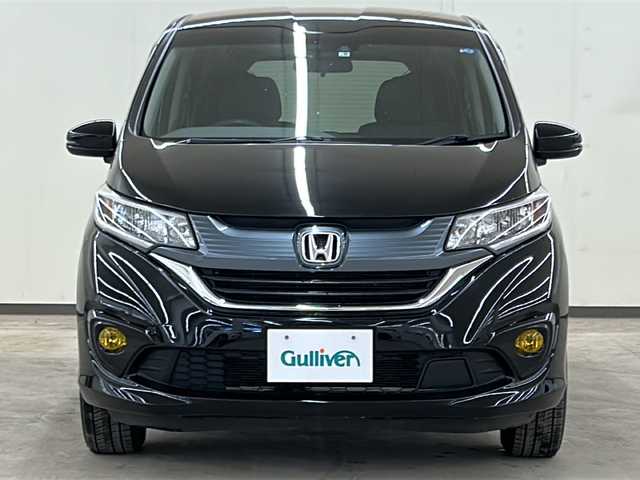 ホンダ フリード G ホンダセンシング 道央・札幌 2017(平29)年 5.5万km クリスタルブラックパール /４WD//ワンオーナー//ホンダセンシング//純正ディーラーOPナビ//CD/DVD/BT/フルセグ//衝突被害軽減システム//横滑り防止装置//アダプティブクルーズコントロール//レーンキープアシスト//バックカメラ//ビルトインETC//ドライブレコーダー//アイドリングストップ//ECONモード//ワイパーデアイサー//両側パワースライドドア//前席シートヒーター//ステアリングリモコン//プッシュスタート//スマートキー//ハロゲンヘッドライト//フォグランプ//電動格納ミラー//ヒーテッドドアミラー//ウィンカーミラー//ヘッドライトレベライザー//純正フロアマット//ドアバイザー//社外AW付夏タイヤ積込