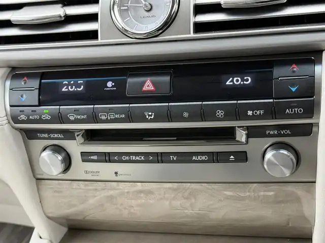 レクサス ＬＳ 600h バージョンL 道南・函館 2014(平26)年 8.4万km ホワイトパールクリスタルシャイン 純正ナビ/フルセグＴＶ/エンジンスターター/白レザーシート/サンルーフ/ＥＴＣ/クルーズコントロール/コーナーセンサー/ハンドルウォーマー/シートメモリー/シートヒーター/ベンチレーション/ヘッドライトウォッシャー/社外エアサス