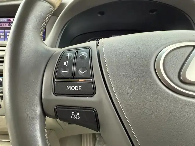 レクサス ＬＳ 600h バージョンL 道南・函館 2014(平26)年 8.4万km ホワイトパールクリスタルシャイン 純正ナビ/フルセグＴＶ/エンジンスターター/白レザーシート/サンルーフ/ＥＴＣ/クルーズコントロール/コーナーセンサー/ハンドルウォーマー/シートメモリー/シートヒーター/ベンチレーション/ヘッドライトウォッシャー/社外エアサス