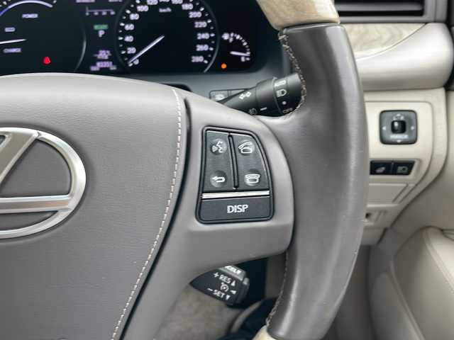 レクサス ＬＳ 600h バージョンL 青森県 2014(平26)年 8.4万km ホワイトパールクリスタルシャイン 4WD/純正HDDナビ・フルセグTV/バックカメラ/ムーンルーフ/セミアニリン革シート/前後席エアシート・シートヒーター/ステアリングヒーター/前後席パワーシート/全ドアイージークローザー/パワートランクリッド/後席3面電動サンシェード/アダプティブハイビーム/純正エンジンスターター/ビルトインETC/アルカンターラルーフ/LEDヘッドライト/LEDフォグランプ/純正18インチアルミ/エアサスコントローラー