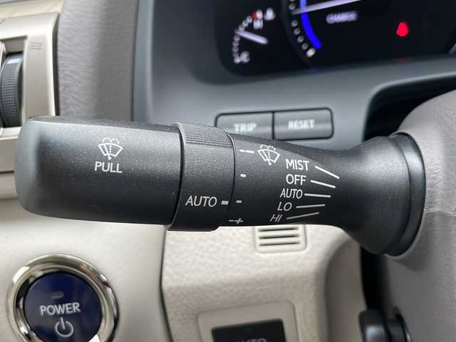 レクサス ＬＳ 600h バージョンL 青森県 2014(平26)年 8.4万km ホワイトパールクリスタルシャイン 4WD/純正HDDナビ・フルセグTV/バックカメラ/ムーンルーフ/セミアニリン革シート/前後席エアシート・シートヒーター/ステアリングヒーター/前後席パワーシート/全ドアイージークローザー/パワートランクリッド/後席3面電動サンシェード/アダプティブハイビーム/純正エンジンスターター/ビルトインETC/アルカンターラルーフ/LEDヘッドライト/LEDフォグランプ/純正18インチアルミ/エアサスコントローラー