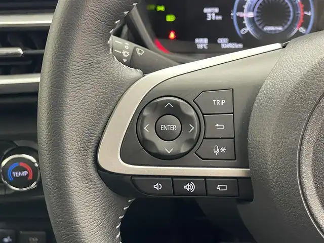 トヨタ ライズ Z 愛知県 2023(令5)年 1.1万km シャイニングホワイトパール 純正９型ナビ　フルセグＴＶ　Ｂｌｕｅｔｏｏｔｈ　全方位カメラ　シートヒーター　前後ドラレコ　スマアシIII　衝突軽減装置　追従クルコン　ＢＳＭ　コーナーセンサー　ＬＥＤオートライト　フォグランプ　禁煙車