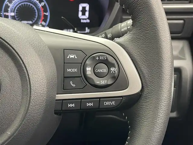 トヨタ ライズ Z 愛知県 2023(令5)年 1.1万km シャイニングホワイトパール 純正９型ナビ　フルセグＴＶ　Ｂｌｕｅｔｏｏｔｈ　全方位カメラ　シートヒーター　前後ドラレコ　スマアシIII　衝突軽減装置　追従クルコン　ＢＳＭ　コーナーセンサー　ＬＥＤオートライト　フォグランプ　禁煙車