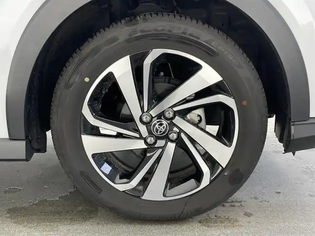 トヨタ ライズ Z 愛知県 2023(令5)年 1.1万km シャイニングホワイトパール 純正９型ナビ　フルセグＴＶ　Ｂｌｕｅｔｏｏｔｈ　全方位カメラ　シートヒーター　前後ドラレコ　スマアシIII　衝突軽減装置　追従クルコン　ＢＳＭ　コーナーセンサー　ＬＥＤオートライト　フォグランプ　禁煙車