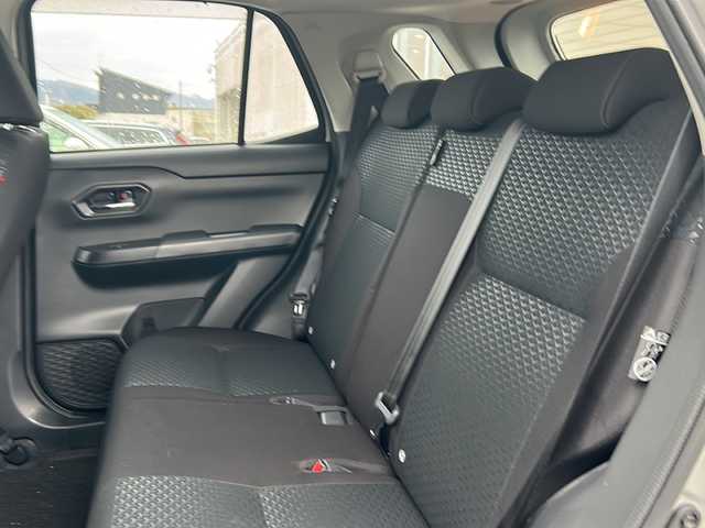 トヨタ ライズ G 秋田県 2022(令4)年 2万km スムースグレーマイカメタリック メモリナビ/BT、CD、DVD、TV/バックカメラ/前後ドライブレコーダー/前後コーナーセンサー/純正16インチAW/社外16インチAWスタッドレス積込み/４WD/取説、保証書