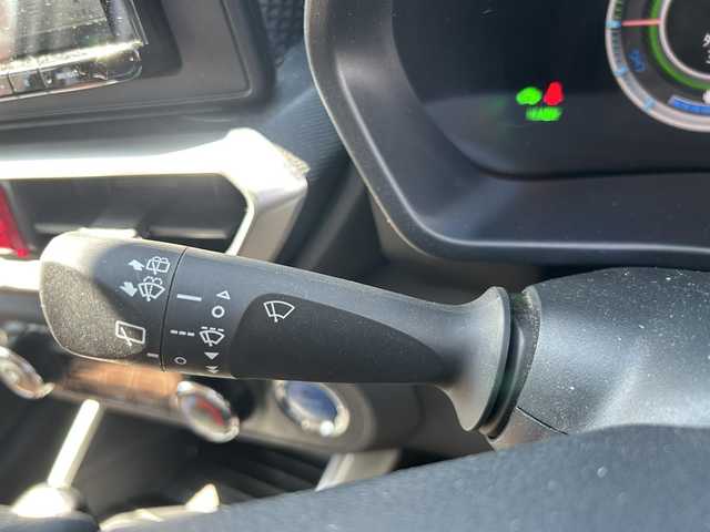 ダイハツ ロッキー プレミアム G HEV 静岡県 2022(令4)年 5.4万km ブラックマイカメタリック/シャイニングホワイトパール 社外9インチナビ/フルセグ/ビルトインETC/CD/DVD/BT/バックカメラ/ハーフレザーシート/シートヒーターD/N席/電動パーキング/追従式クルコン/LEDヘッドライト/フォグ/USBポート/純正AW/マット/バイザー/スマートアシスト/コーナーセンサー/プッシュスタート