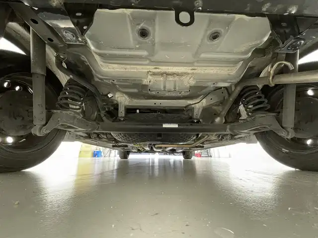 トヨタ ルーミー G S 滋賀県 2017(平29)年 7.4万km ブラックマイカメタリック 禁煙車/純正9インチナビ/フルセグTV・Bluetooth・CD・DVD/ETC/前方ドライブレコーダー/クルーズコントロール/両側パワースライドドア/プッシュスタート/スマートキー/スペアキー/オートライト/フォグライト/横滑り防止機能/衝突軽減機能/電動格納ミラー/純正フロアマット/純正ホイールカバー