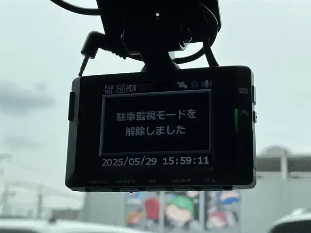 トヨタ ルーミー G S 滋賀県 2017(平29)年 7.4万km ブラックマイカメタリック 禁煙車/純正9インチナビ/フルセグTV・Bluetooth・CD・DVD/ETC/前方ドライブレコーダー/クルーズコントロール/両側パワースライドドア/プッシュスタート/スマートキー/スペアキー/オートライト/フォグライト/横滑り防止機能/衝突軽減機能/電動格納ミラー/純正フロアマット/純正ホイールカバー