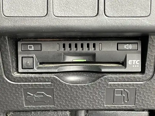 トヨタ ルーミー G S 滋賀県 2017(平29)年 7.4万km ブラックマイカメタリック 禁煙車/純正9インチナビ/フルセグTV・Bluetooth・CD・DVD/ETC/前方ドライブレコーダー/クルーズコントロール/両側パワースライドドア/プッシュスタート/スマートキー/スペアキー/オートライト/フォグライト/横滑り防止機能/衝突軽減機能/電動格納ミラー/純正フロアマット/純正ホイールカバー