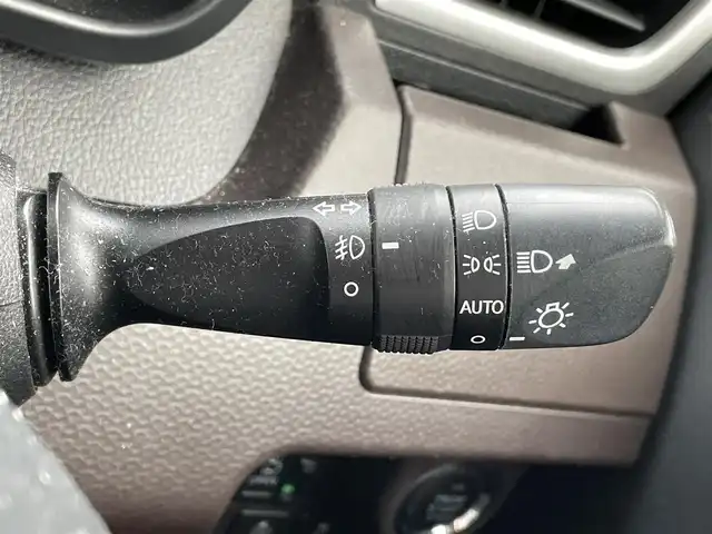 トヨタ ルーミー G S 滋賀県 2017(平29)年 7.4万km ブラックマイカメタリック 禁煙車/純正9インチナビ/フルセグTV・Bluetooth・CD・DVD/ETC/前方ドライブレコーダー/クルーズコントロール/両側パワースライドドア/プッシュスタート/スマートキー/スペアキー/オートライト/フォグライト/横滑り防止機能/衝突軽減機能/電動格納ミラー/純正フロアマット/純正ホイールカバー