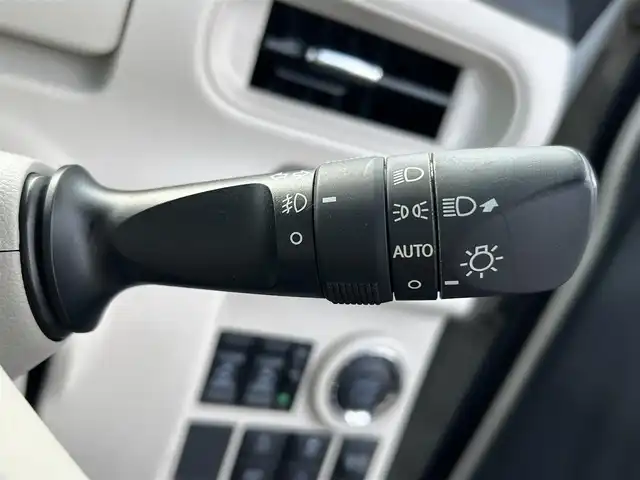 ダイハツ ムーヴ キャンバス X LTD メイクアップ SA Ⅲ 茨城県 2018(平30)年 4.7万km パールホワイトⅢ/スムースグレーマイカメタリック 2トーン スマートアシスト３/全方位カメラ/両側パワースライドドア/スマートキー/プッシュスタート/アイドリングストップ/前方ドライブレコーダー/オートライト/オートマチックハイビーム/レーンキープアシスト/前後コーナーセンサー/ストラーダナビ/純正フロアマット/フルセグTV/Wエアバック/ベンチシート