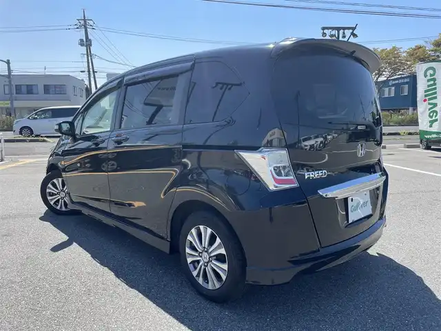 ホンダ フリード Gエアロ ジャストセレクション 鳥取県 2012(平24)年 5.6万km プレミアムブラキッシュパール ワンオーナー/純正ナビ／ＴＶ／ＤＶＤ／ＣＤ/バックカメラ/ビルトインＥＴＣ/純正エアロパーツ/片側パワースライド/スマートキー/キセノンライト/純正アルミホイール/ウィンカーミラー/電動格納ミラー/２列目キャプテンシート/フロアマット/ドアバイザー/スペアキーｘ１