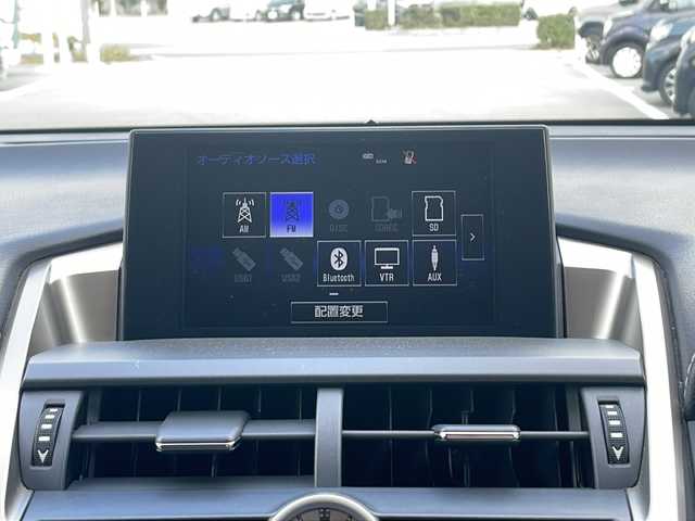 レクサス ＮＸ 200t バージョンL 長野県 2016(平28)年 18.4万km アンバークリスタルシャイン ターボ/４WD/純正ナビ（CD/DVD/フルセグTV/BT）/サイドカメラ/バックカメラ/ビルトインETC/クルーズコントロール/パワーバックドア/パワーシート（運転席メモリー機能付）/シートヒーター/ベンチレーション/ステアリングヒーター/アイドリングストップ/AC１００V/電動パーキングブレーキ/ブレーキホールド/スマートキー/Pスタート/電動格納ミラー/純正18インチAW/フロアマット