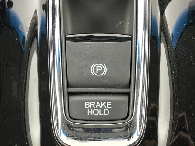 ホンダ ヴェゼル ハイブリッド X ホンダセンシング 愛知県 2016(平28)年 4.5万km ルーセブラックM 禁煙車/純正7インチナビ/（ＤＶＤ/ワンセグTV/ＣＤ/ＡＭ/ＦＭ）/バックカメラ/ホンダセンシング/・衝突軽減ブレーキ/・レーダークルーズコントロール/・レーンキープアシスト/ETC/ドライブレコーダー/純正１６インチアルミホイール/パドルシフト/スマートキー/スペアキー有/プシュスタート/ＬＥＤヘッドライト/フロントフォグランプ/チップアップシート/純正フロアマット/横滑り防止装置