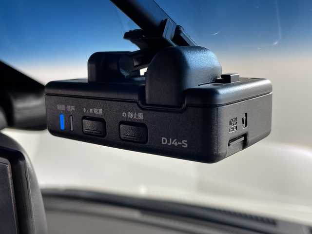 日産 エルグランド 250HWS S アーバンクロム 福岡県 2019(令1)年 6.2万km ブリリアントホワイトパール 純正HDDナビゲーション/純正フリップダウンモニター/全方位モニター/LEDヘッドライト/シートカバー/ETC/ウッドコンビハンドル/ステアリングスイッチ/スマートキー/プッシュスタートエンジン/ドアバイザー/プロアマット