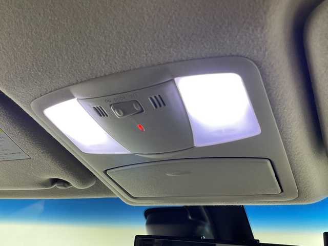 日産 エルグランド 250HWS S アーバンクロム 福岡県 2019(令1)年 6.2万km ブリリアントホワイトパール 純正HDDナビゲーション/純正フリップダウンモニター/全方位モニター/LEDヘッドライト/シートカバー/ETC/ウッドコンビハンドル/ステアリングスイッチ/スマートキー/プッシュスタートエンジン/ドアバイザー/プロアマット