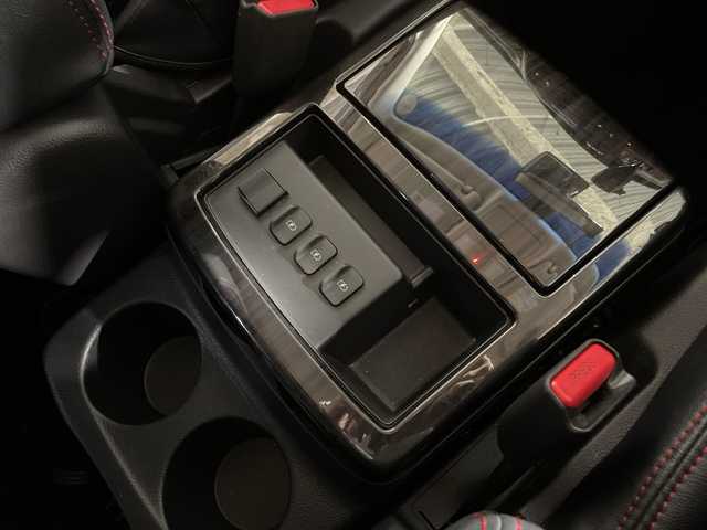 日産 エルグランド 250HWS S アーバンクロム 福岡県 2019(令1)年 6.2万km ブリリアントホワイトパール 純正HDDナビゲーション/純正フリップダウンモニター/全方位モニター/LEDヘッドライト/シートカバー/ETC/ウッドコンビハンドル/ステアリングスイッチ/スマートキー/プッシュスタートエンジン/ドアバイザー/プロアマット