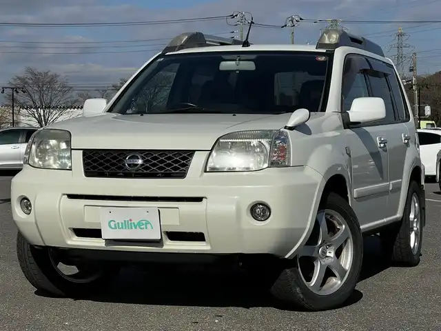日産 エクストレイル Xtt 道央・札幌 2005(平17)年 17.4万km ホワイトパール ４WD/純正メモリーナビ/AM/FM/SD/CD/DVD/ワンセグ/バックカメラ/レザーシート/前席シートヒーター/革巻きステアリング/スマートキー/フォグランプ/ハロゲンヘッドライト/電動格納ミラー/社外フロアマット/ドアバイザー/スペアキー/ルーフレール/レーダー探知機